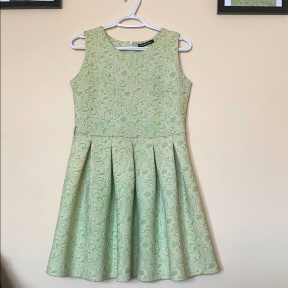 Frock - Picture 1 of 4